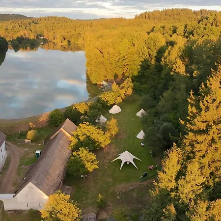 Glamping Hive By Stream Luxusní stan