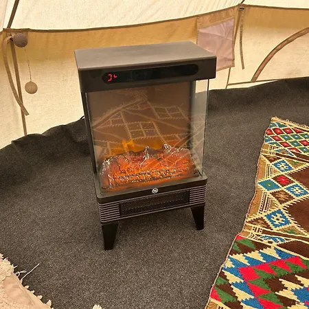 Glamping Hive By Stream Luxusní stan Viska (Plzen-South)