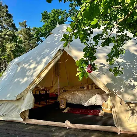 Glamping Hive By Stream * Viska (Plzen-South)