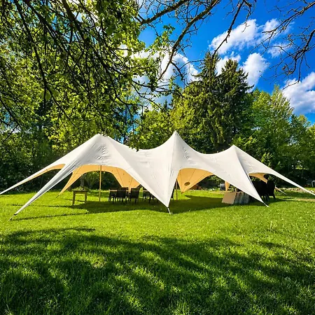 Glamping Hive By Stream Luxusní stan