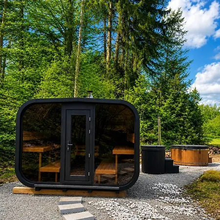 Glamping Hive By Stream Viska (Plzen-South)