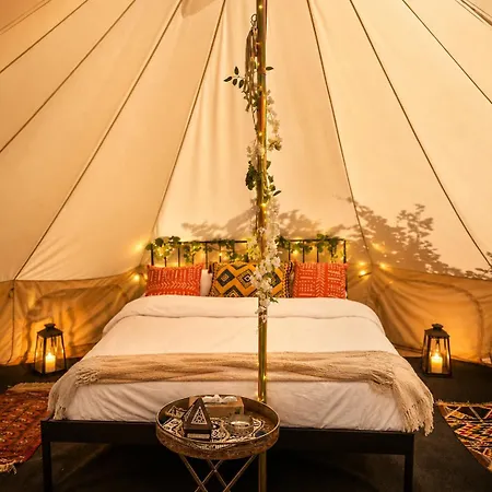 Glamping Hive By Stream Viska (Plzen-South)