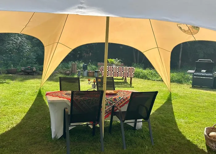 Οργανωμένο κάμπινγκ Glamping Hive By Stream
