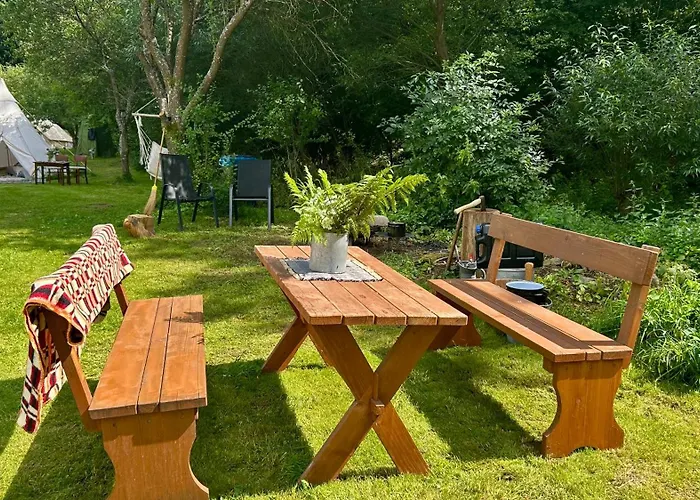 Glamping Hive By Stream Viska (Plzen-South)