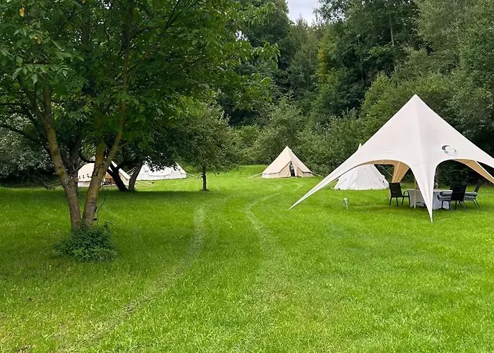 Glamping Hive By Stream * Viska (Plzen-South)