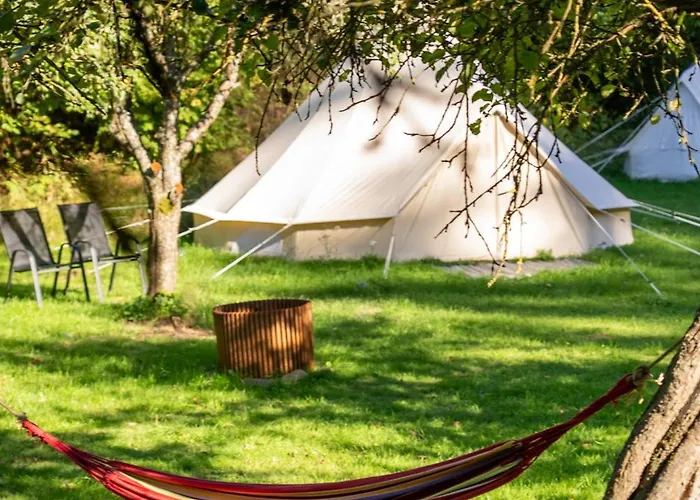 Glamping Hive By Stream * Viska (Plzen-South)